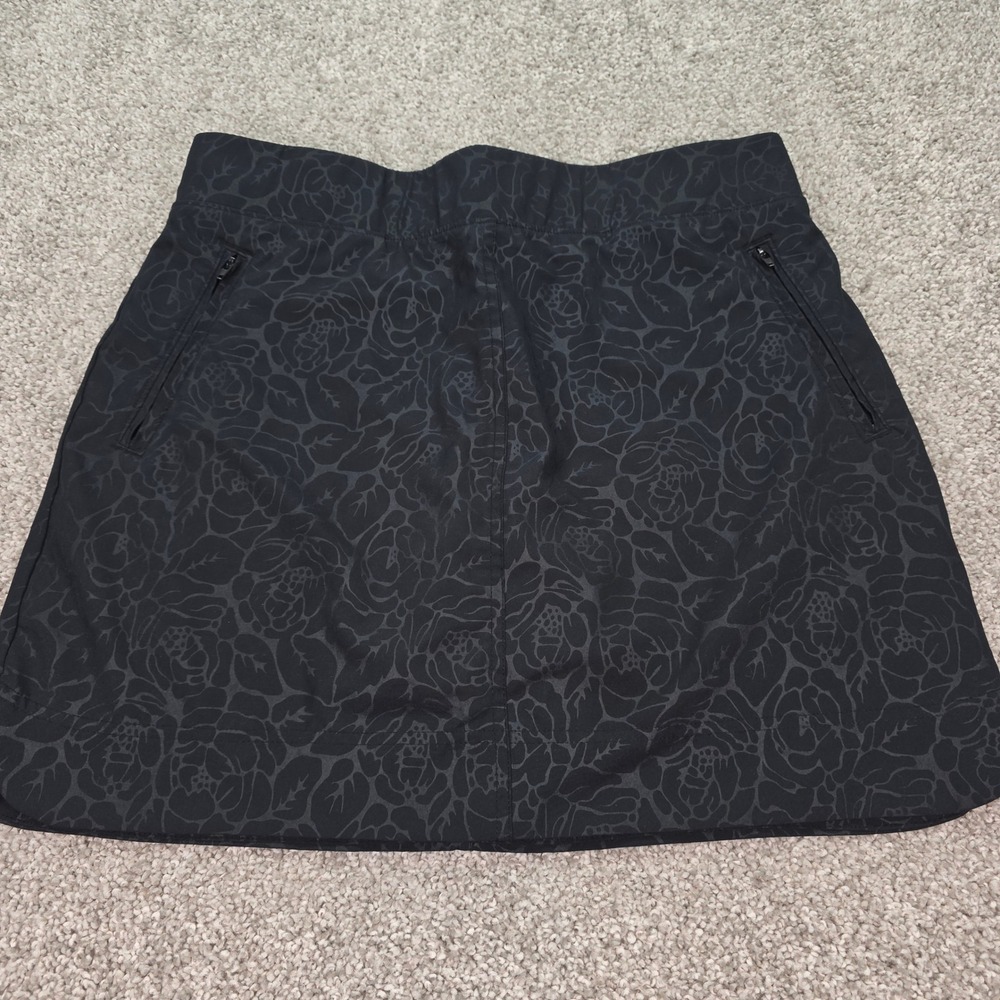 Orvis Womens Black Floral Active Skort Size Medium Zip Pockets Hiking Golf
